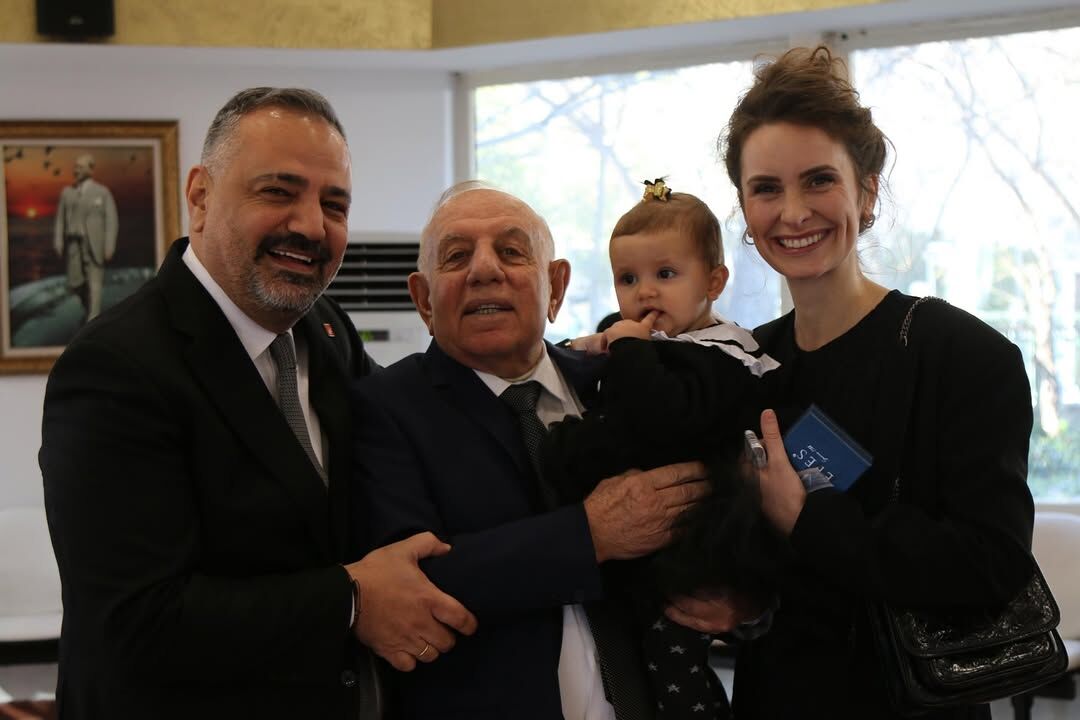 Bugün Ailemiz Için Çok Özel Bir Gündü. Canım Abim Salim Birol Aslanoğlu Ve Sevgili Zübeyde Güzel (1)