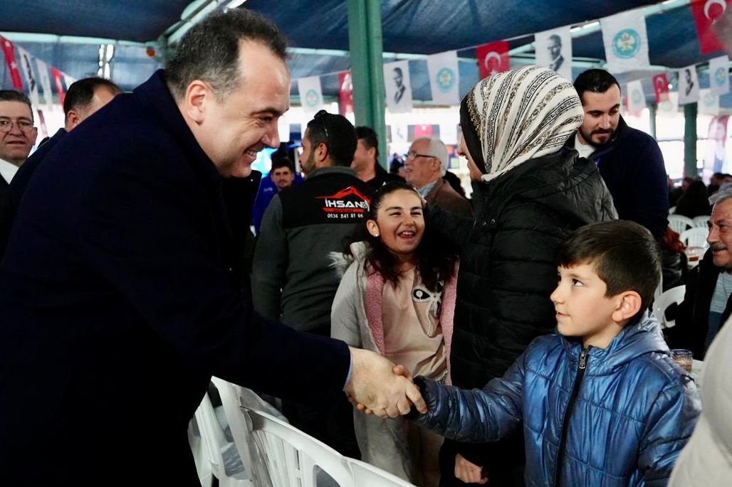 Demirci’deki İftar Sofrası Birlik Ve Bereketi Aynı Sofrada Buluşturdu (4)
