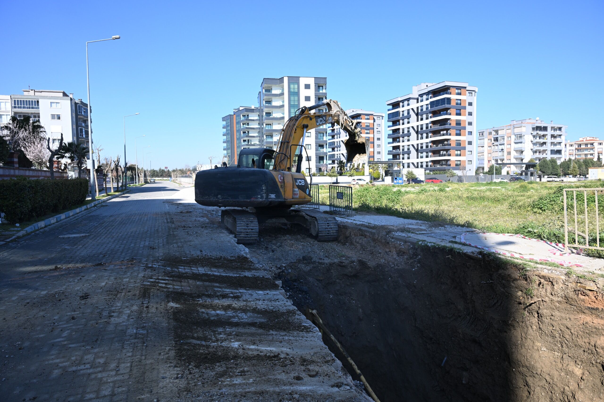 Güzelyurt Mahallesi’nde Sorunlu Kanalizasyon Hattı Yenileniyor (8)