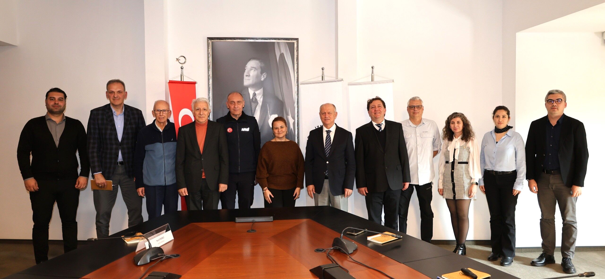 İzmir’de, Afet Riskinin Azaltılmasına Yönelik Çalışmalar Yapmak Amacıyla İzmir Ekonomi Üniversitesi (İeü) Bünyesinde Kurulan Ekoayra, Ilk Danışma Kurulu Toplantısını Gerçekleştirdi. 4