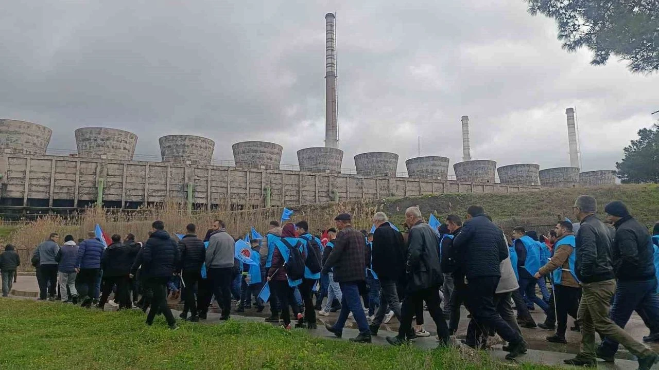 Konya Sekere Bagli Soma Termik Santralinde Isciler Sokaga Dokuldu