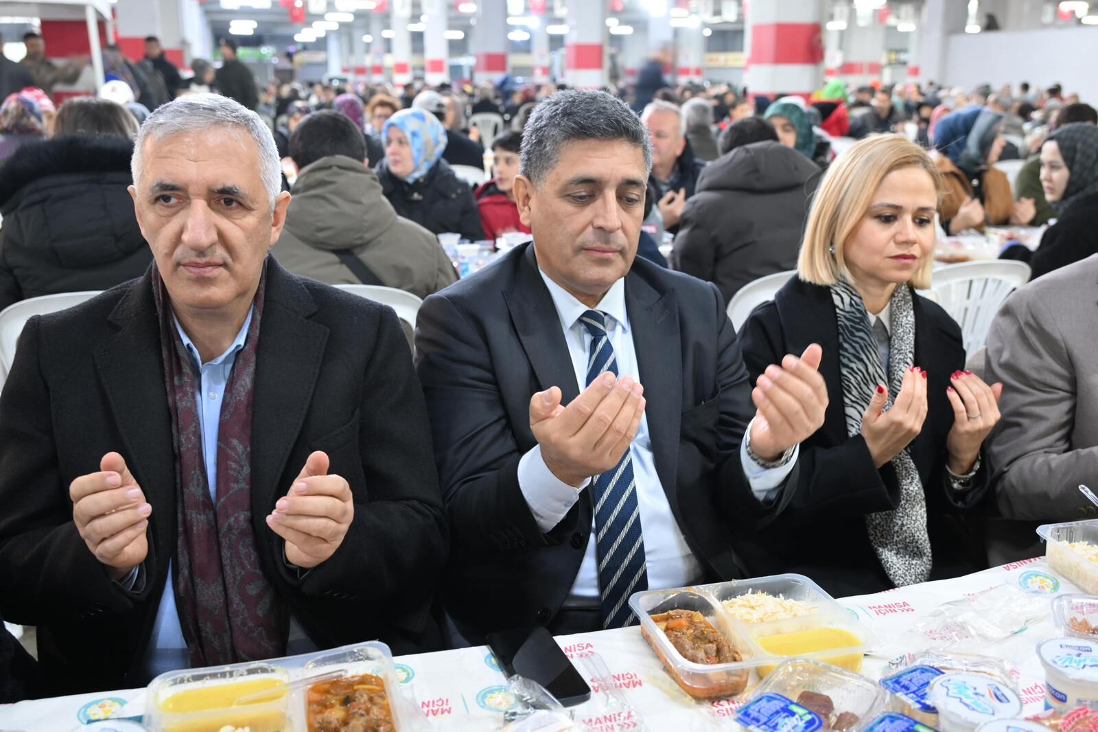 Manisa Büyükşehir Belediyesinin İftar Sofrası Soma’da Kuruldu (4)