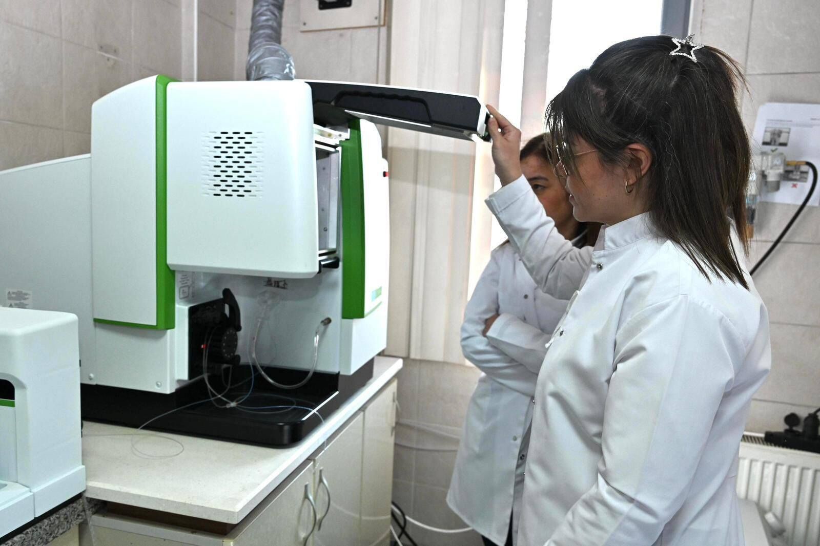 Yaprak, Toprak Ve Su Analiz Laboratuvarı Salihli’de Açıldı (3)