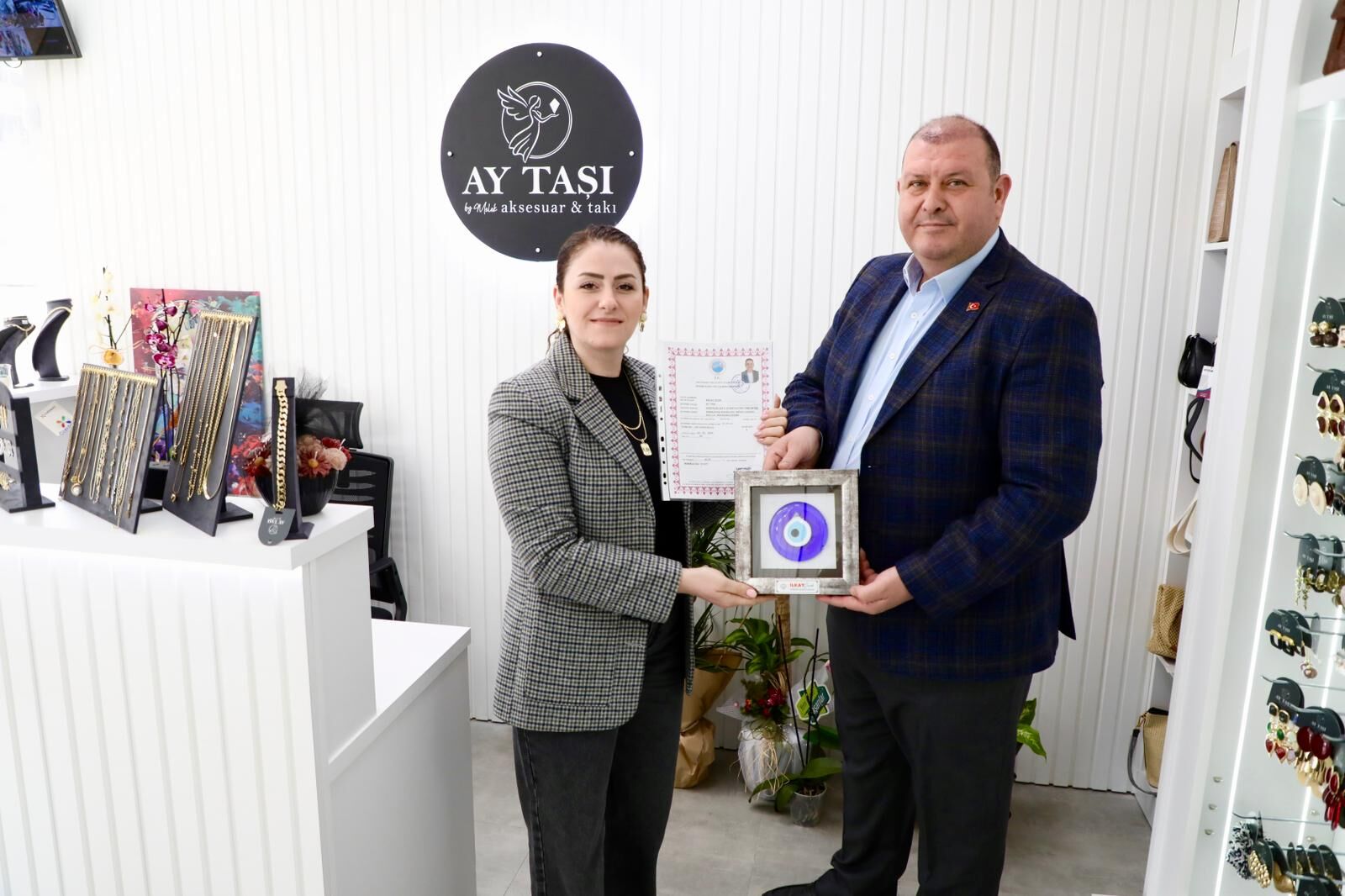 Yeni Iş Yeri (1)