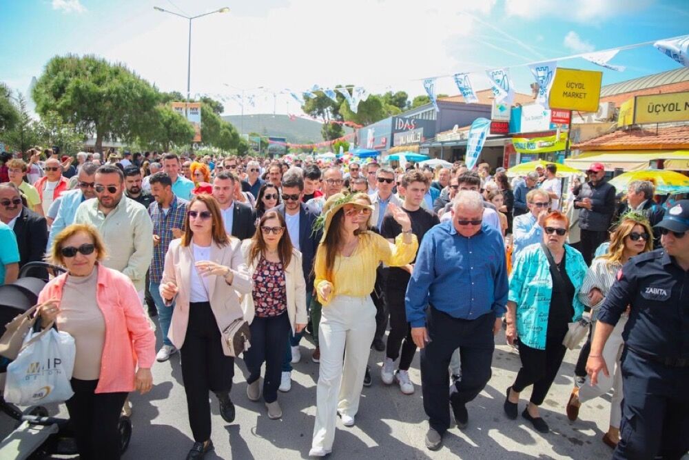 15. Uluslararası Alaçatı Ot Festivali’nde Gastronomi Rekabeti Ve Lezzet Şöleni Başlıyor13. Alaçatı Ot Festivali Milyonları Ağırladı5
