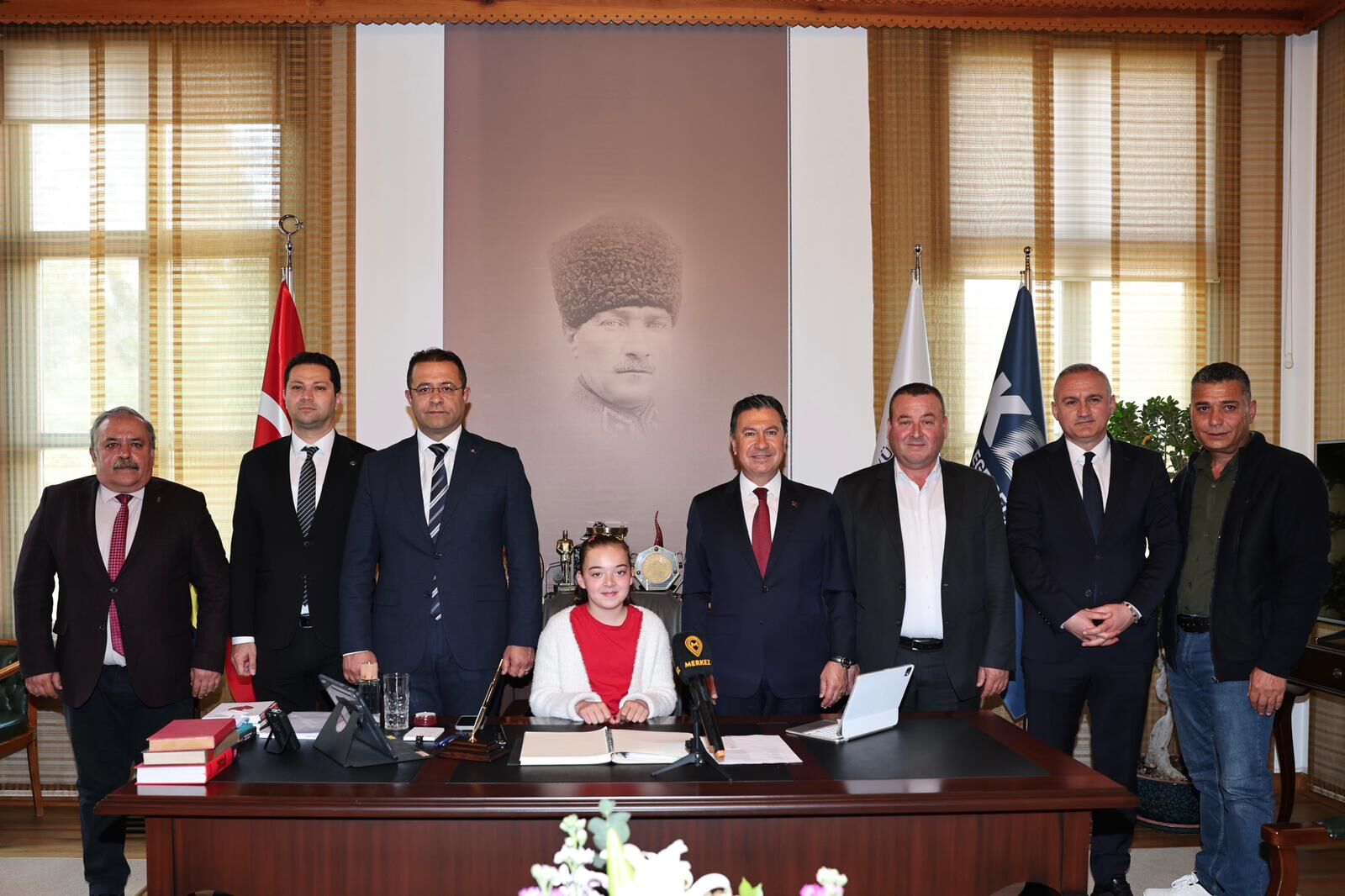 23 Nisan’da Anlamlı Devir Başkanlık Azra’ya Emanet (4)