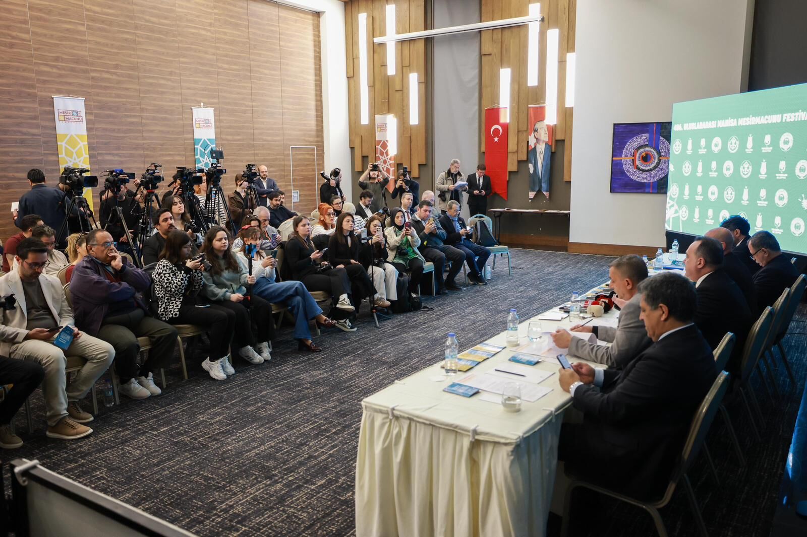486 Yıllık Şifa Reçetesi Dünya Sahnesinde (13)