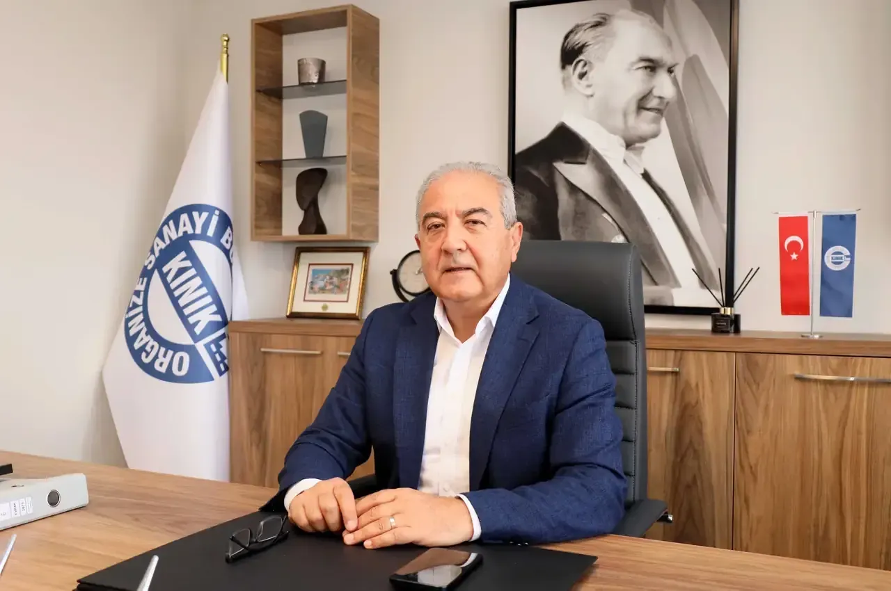 Almanya Nin Taslari Kinik Tan Gidiyor Bergama Nin Gri Graniti Caddelerde 2