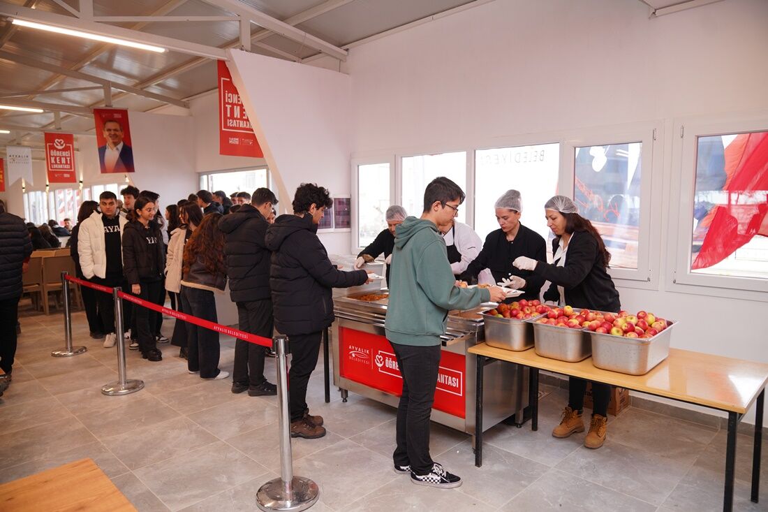 Ayvalık’ta Öğrenci Kent Lokantasında 3 Çeşit Yemek 30 Lira (2)