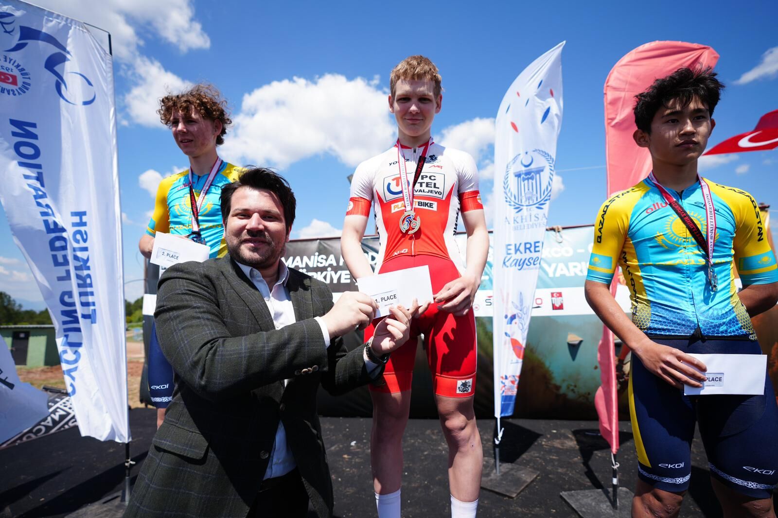 Manisa’da Dağ Bisikleti Heyecanı Ferdi Zeyrek Mtb Cup Sona Erdi (4)