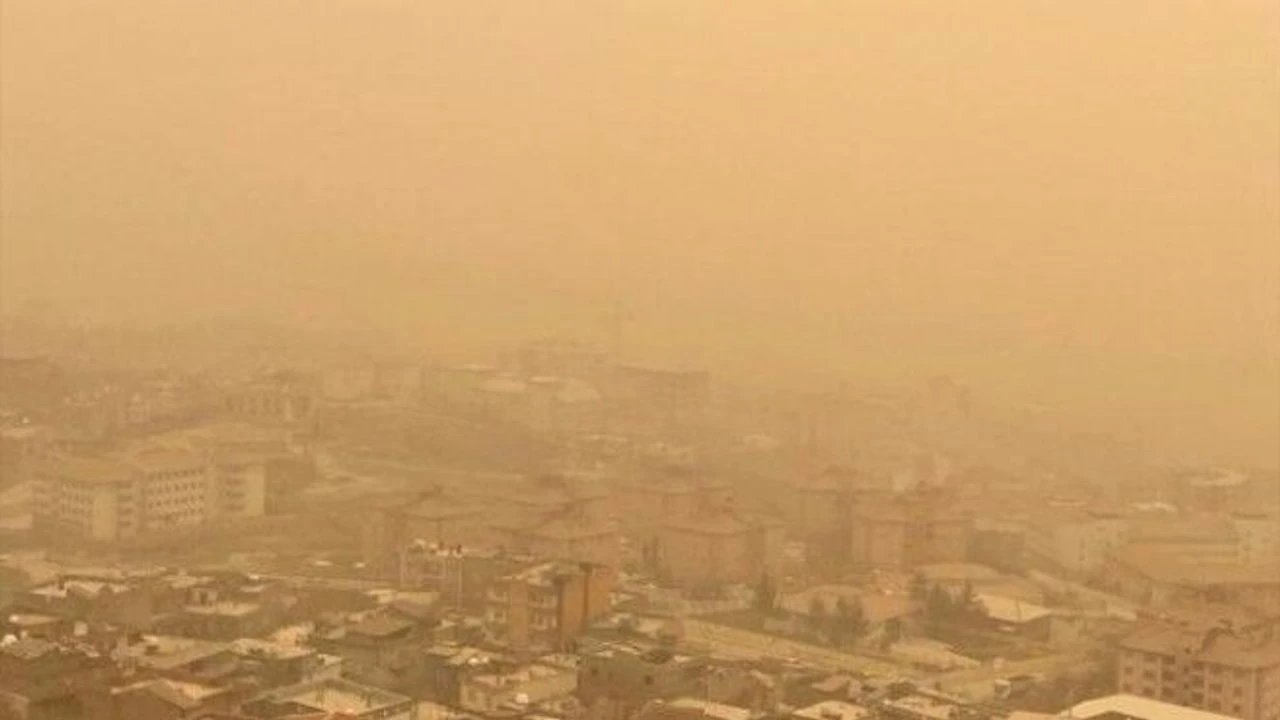 Meteoroloji Uyardi Col Tozu Geri Geliyor 1100036-1