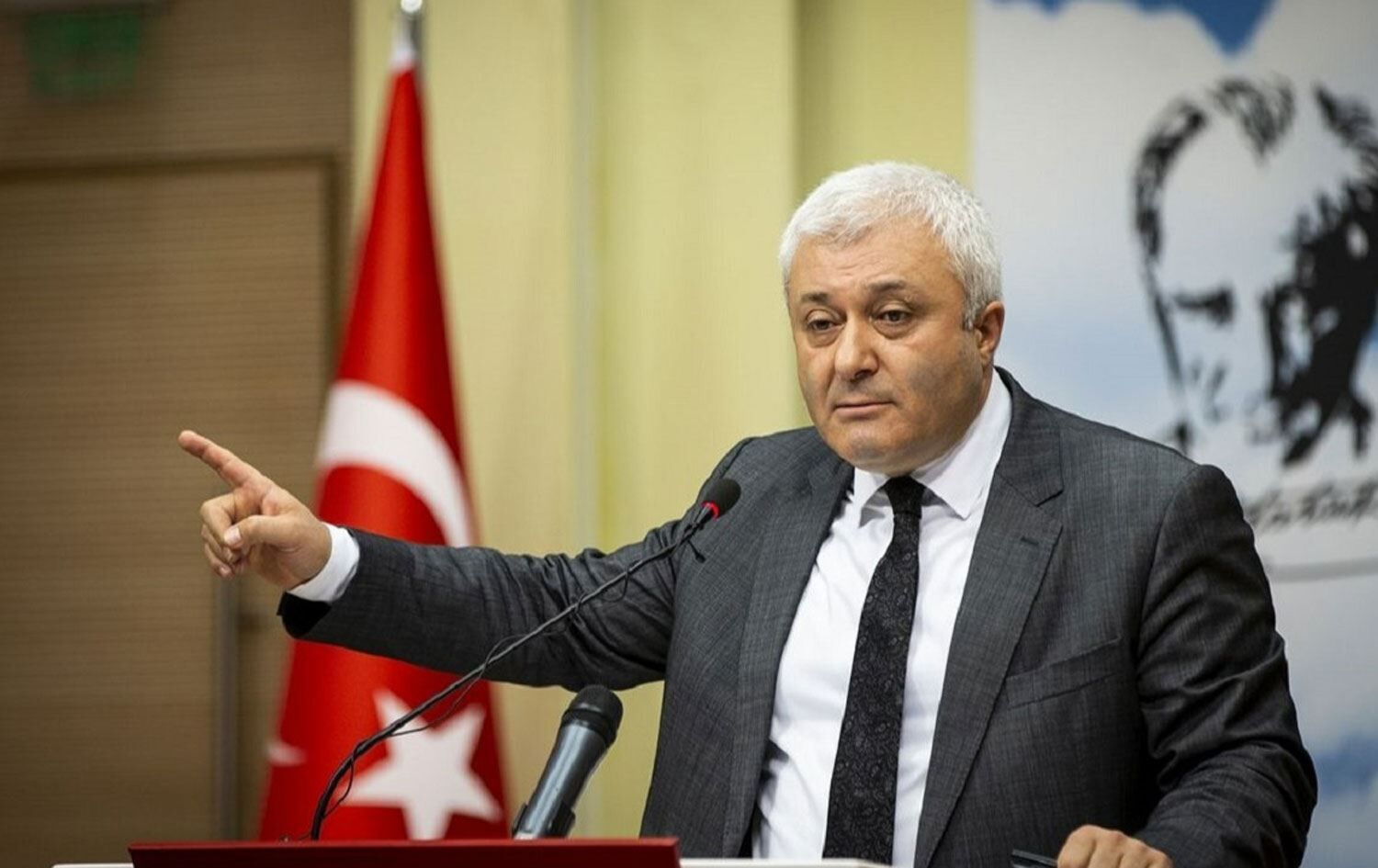 Tuncay Özkan