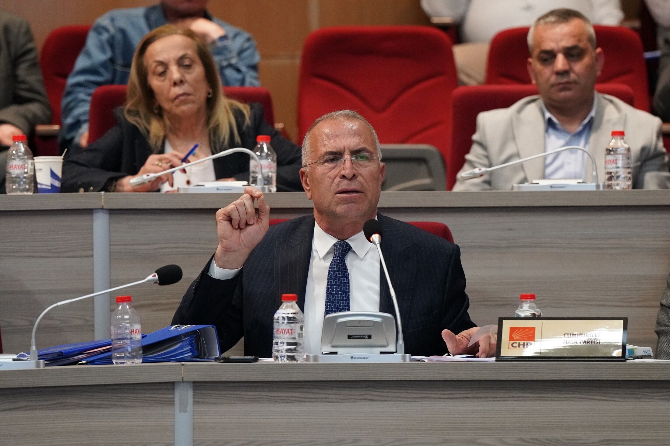 Ünal Işık (1)