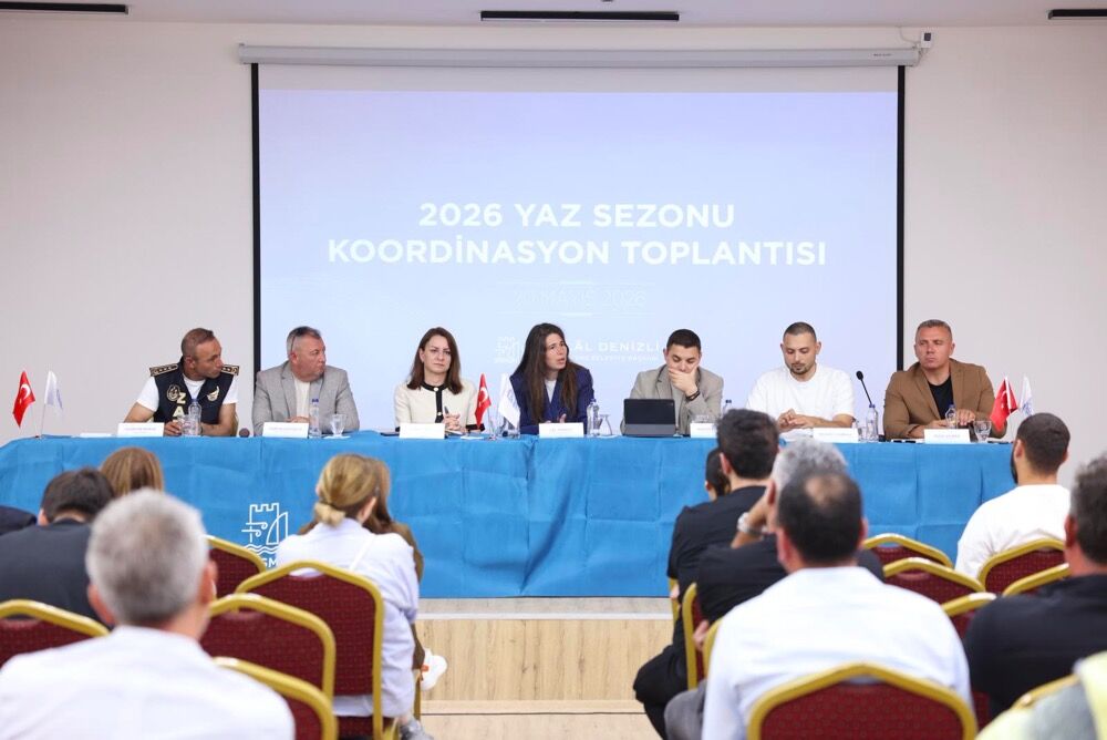 Çeşme Belediyesi 2026 Yaz Sezonu Öncesi Esnafla Bir Araya Geldiphoto 2026 05 20 14 10 54