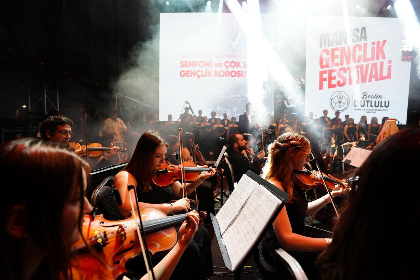 Gençlik Festivali’nde Senfoni Ve Çok Sesli Koro’dan Unutulmaz Konser (15)