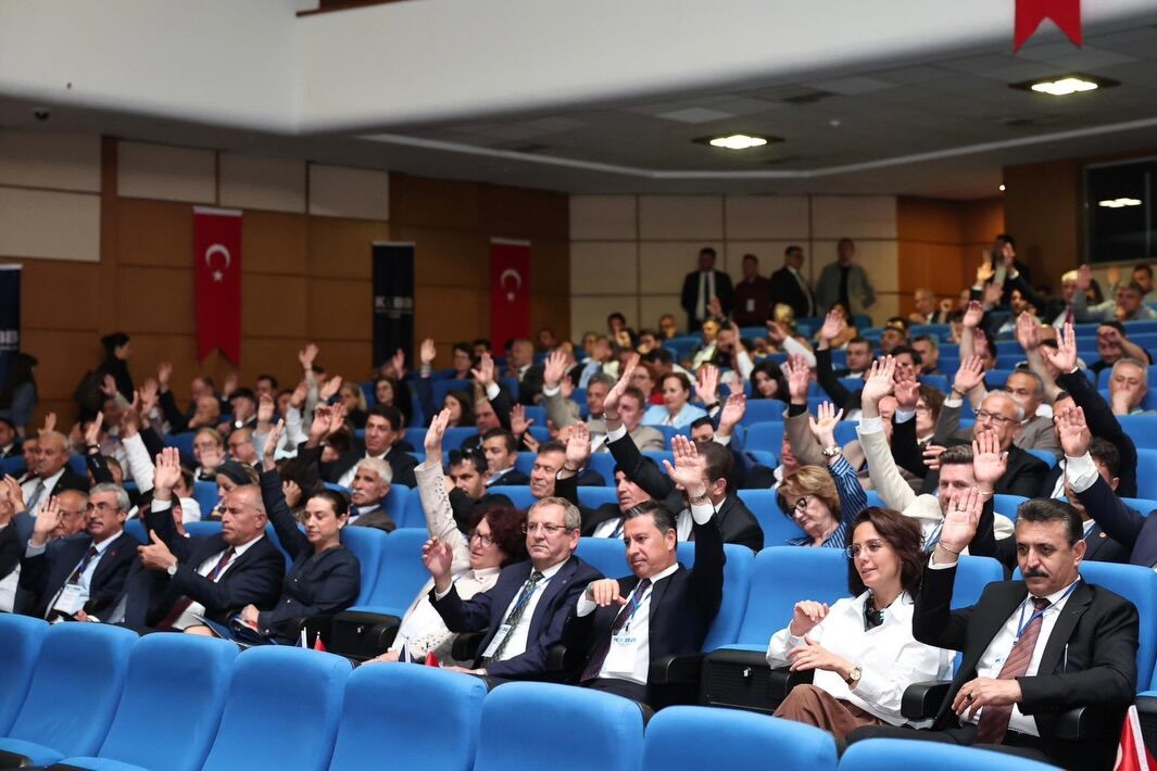 Kıyı Belediyeler Birliği Başkanlığına Yeniden Ahmet Aras Seçildi (1)