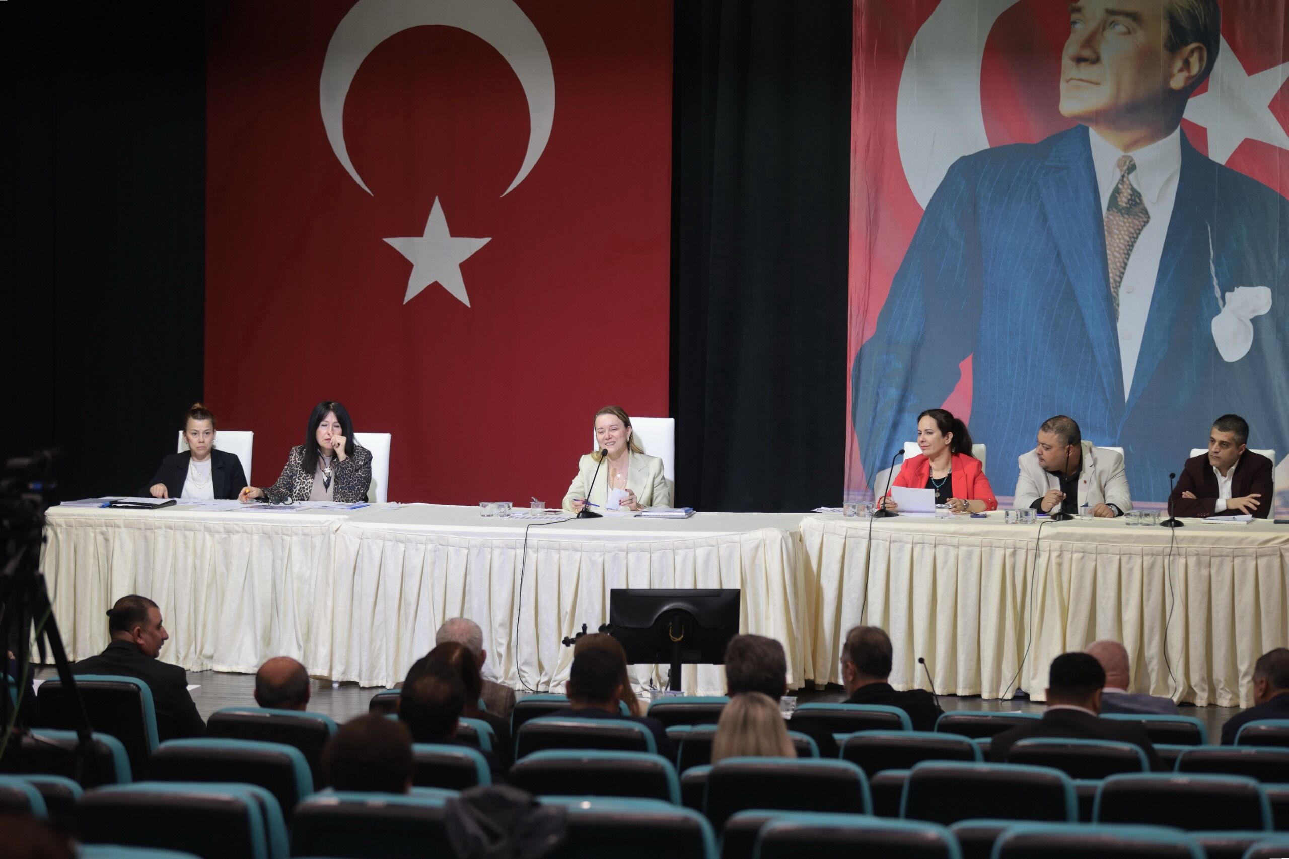 Konak’ta Kesin Hesaba Onay (2)