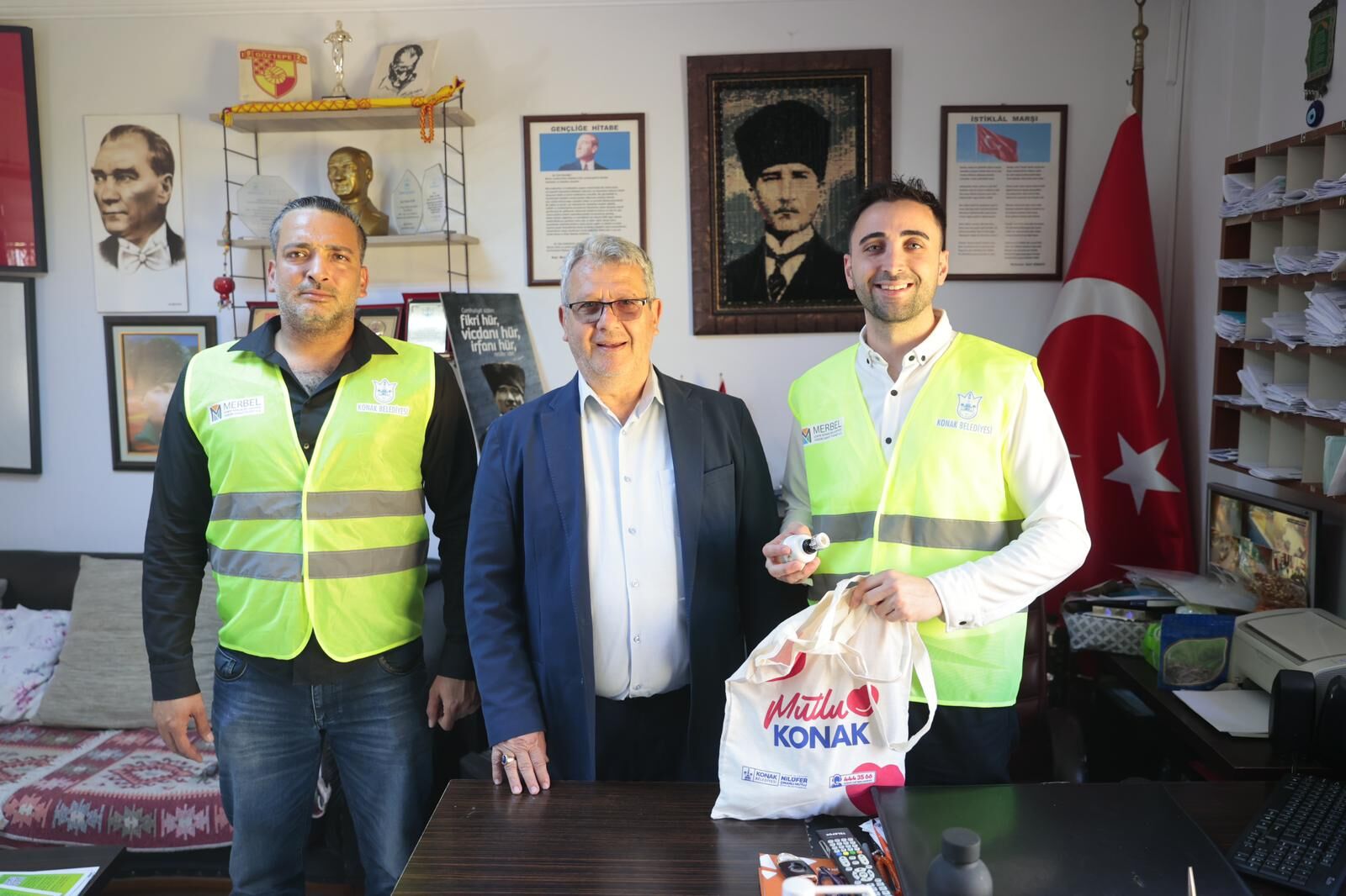 Konak’tan Su Tasarrufu Hamlesi Ücretsiz Perlatör Dağıtımı Başladı (5)