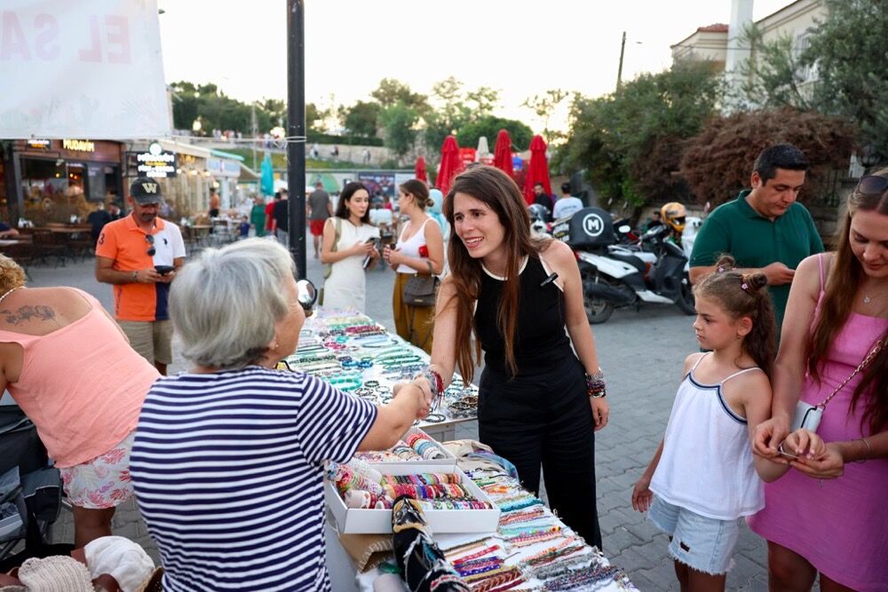 Çeşme’de Kadın Emeği Gece Pazarlarında Hayat Buluyorphoto 2026 06 11 12 01 35 4