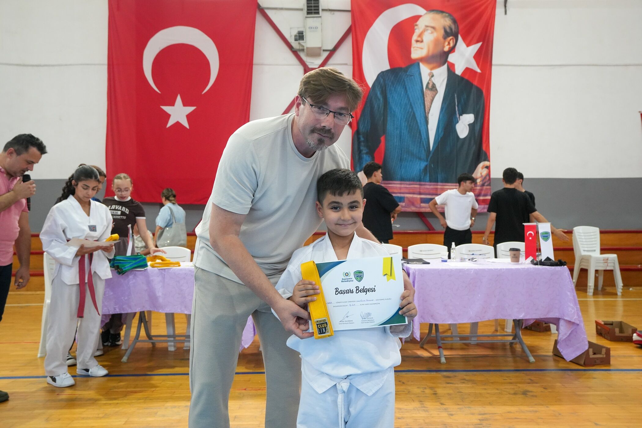 Gaziemirli 81 Taekwondocu Kuşak Atlamak Için Ter Döktü (8)