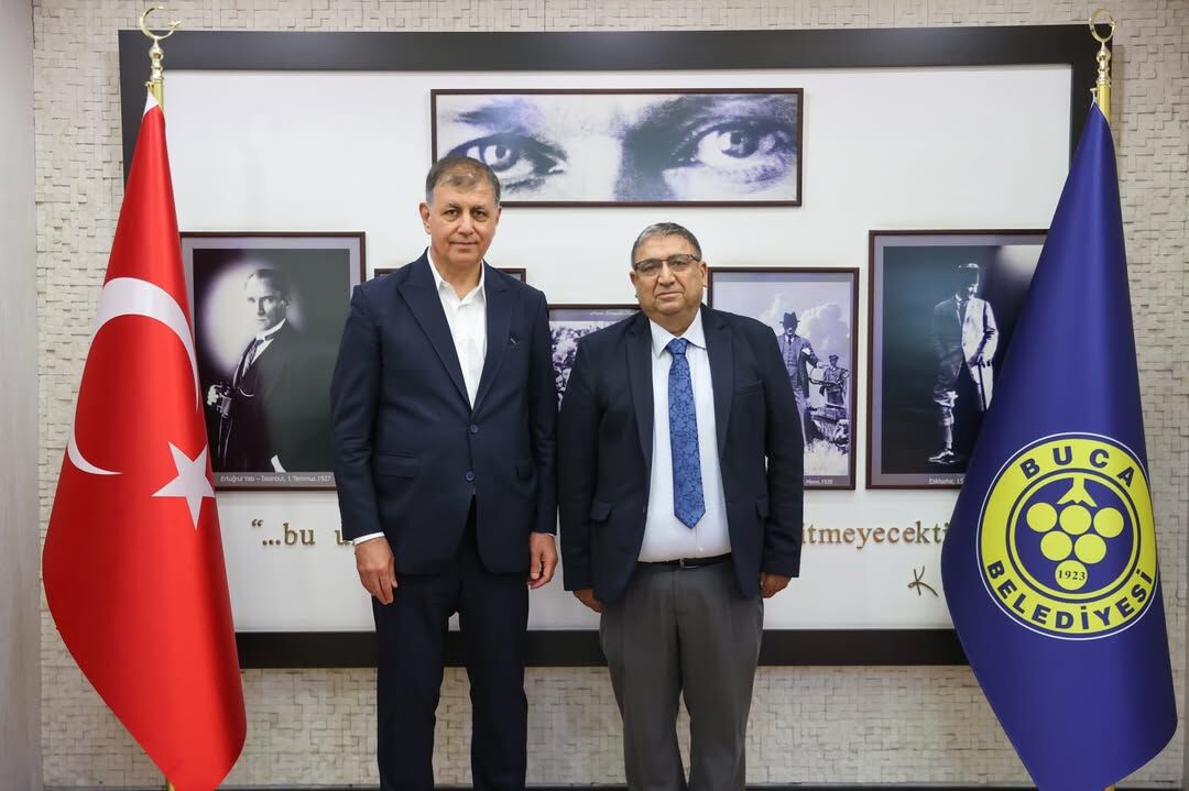 İzmir Büyükşehir Belediye Başkanımız Sayın Dr. Cemil Tugay, Chp Buca İlçe Başkanımız Suat Bulut (1)