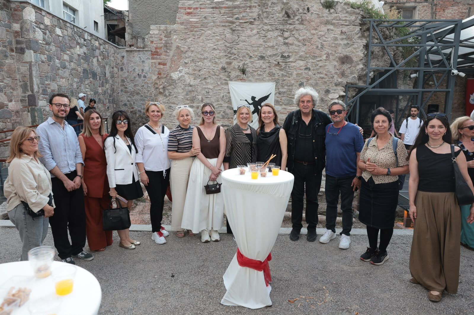Kıllıoğlu Hamamı Sanatla Yaşamaya Devam Ediyor “Görünmeyen Formlar” Sergisi Açıldı (4)