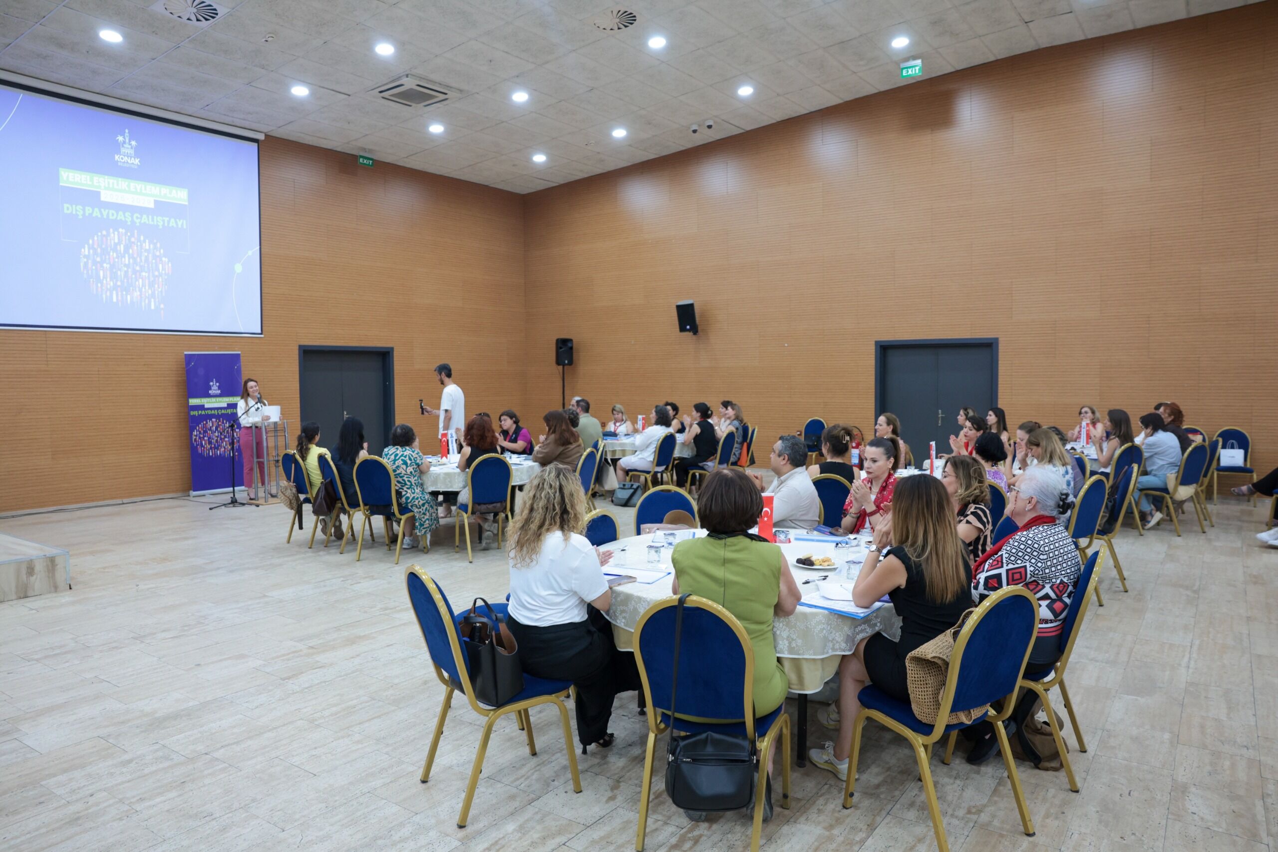 Konak’ın Yerel Eşitlik Eylem Planı Ortak Akılla Şekilleniyor (7)