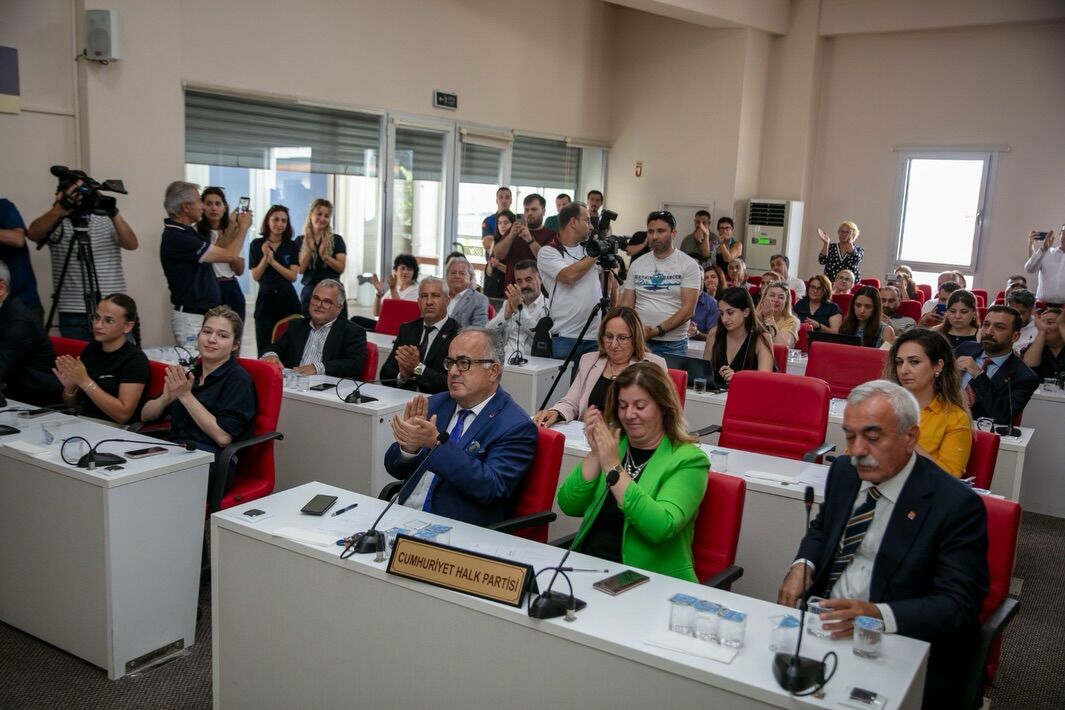 Olağanüstü Seçimli Meclis Toplantısı Sonucunda, Güzelbahçe Belediye Başkan Vekilliği Görevine Ay (5)