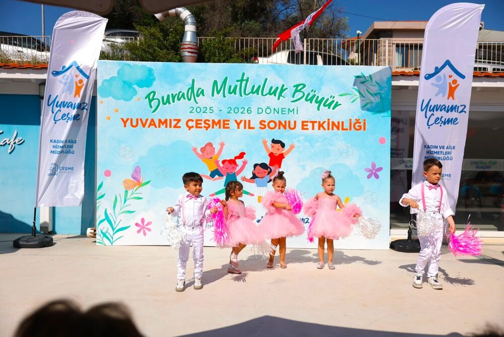 Yuvamız Çeşme’de Minikler Sertifikalarını Aldıphoto 2026 06 03 17 32 31 2