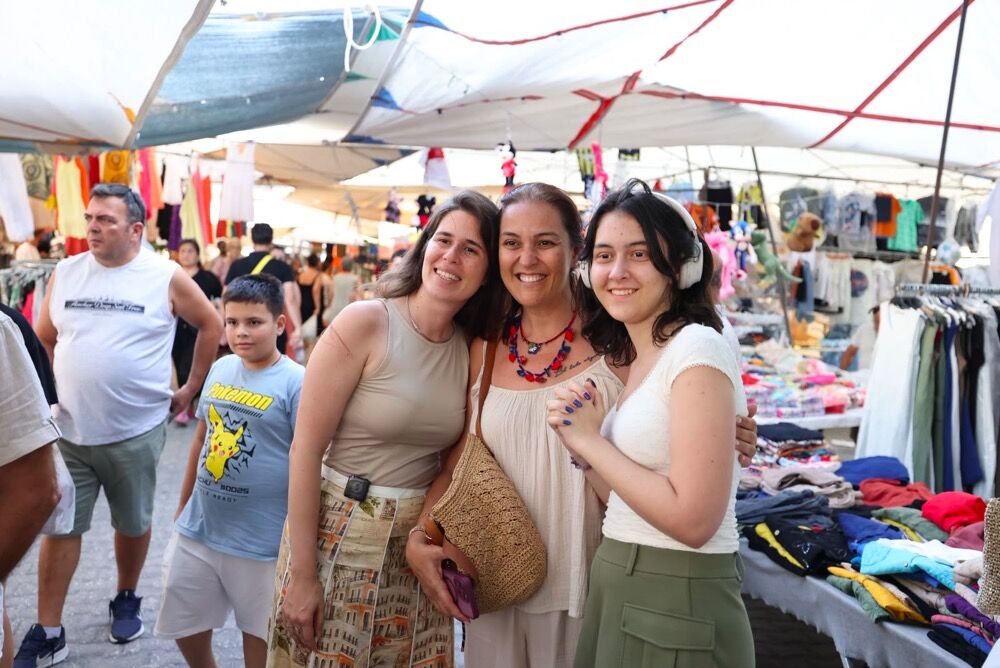 Başkan Lâl Denizli Alaçatı Pazarında Esnaf Ve Vatandaşlarla Buluştuphoto 2026 07 25 20 18 40.Jpg