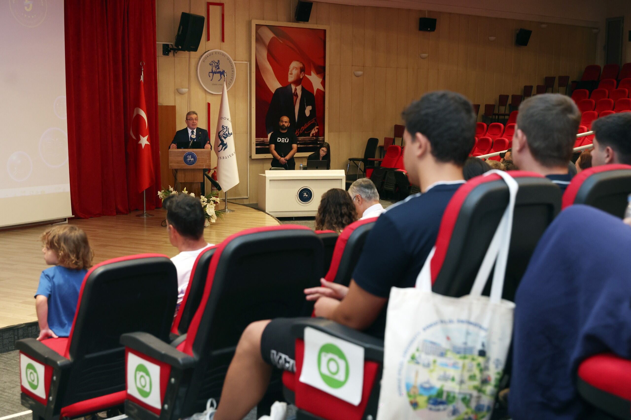 Deü'de Tanitim Ve Terci̇h Günleri̇ Tamamlandi