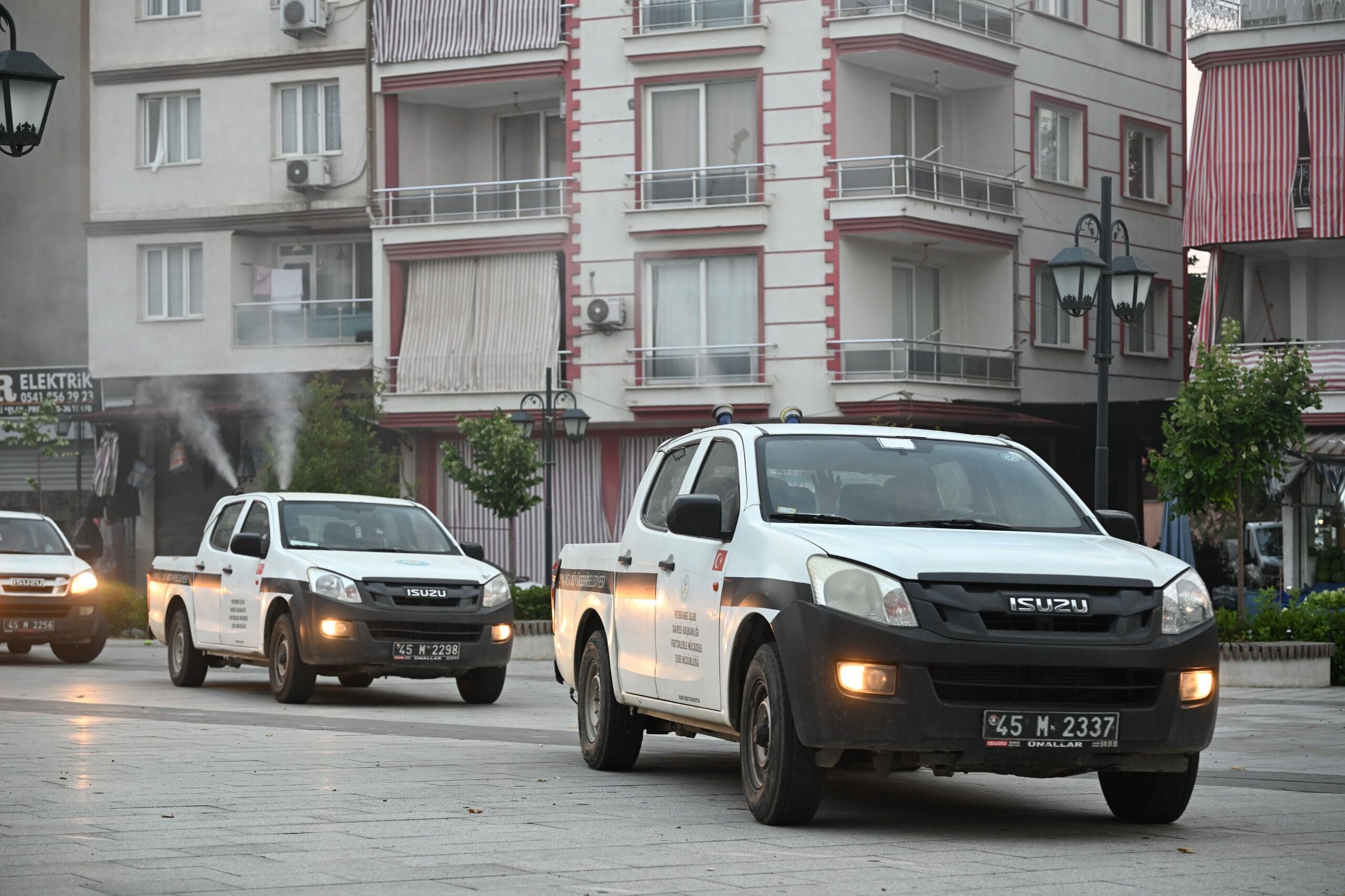 Manisa Büyükşehir’den Sarıgöl Genelinde İlaçlama Çalışması (1)