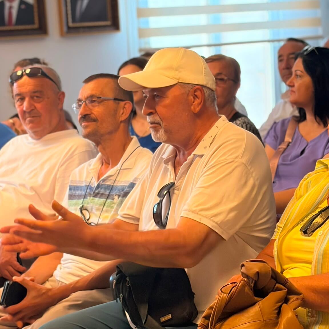 Seydiköy’de Bir Evlat Yetiştirmek Kolaydır; Çünkü O Evlat Sadece Ailesinin Değil, Bütün Mahallen (5)