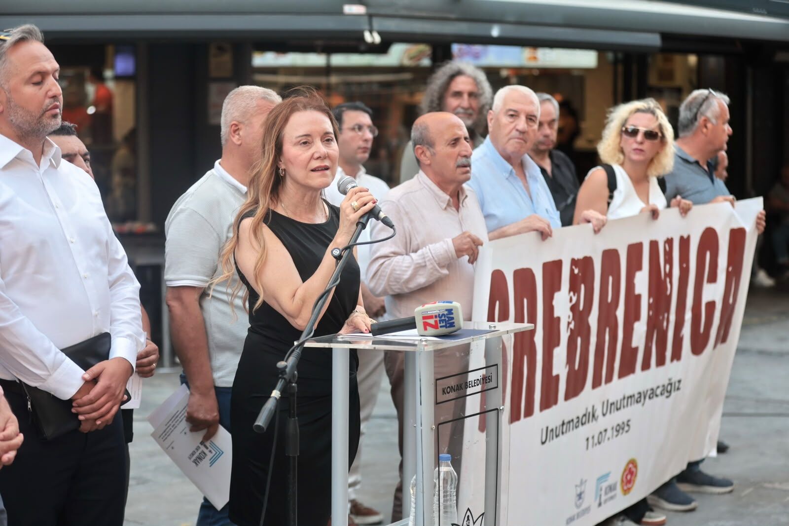 Srebrenitsa’da Katledilen Canlar Konak’ta Anıldı (4)